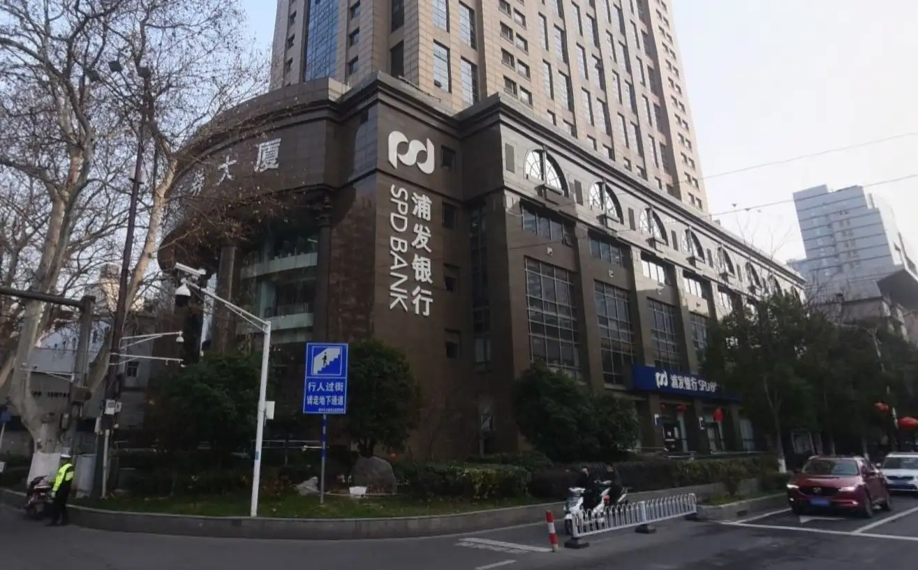 华泰证券大厦实景2